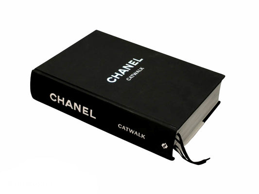 Chanel Catwalk Kitap